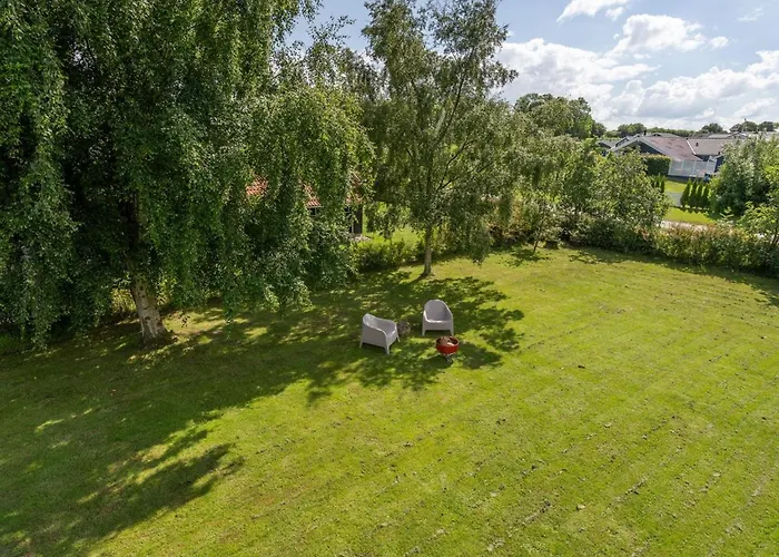 Niska - 300m From The Sea By Interhome Sarup